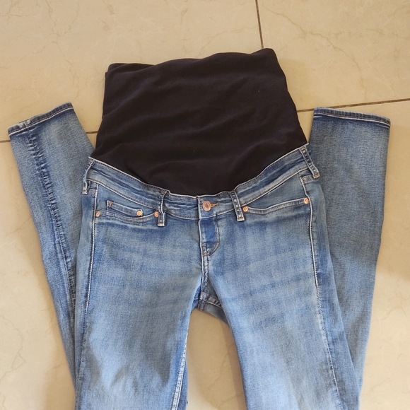 Women's Maternity Jeans - Picture 2 of 4
